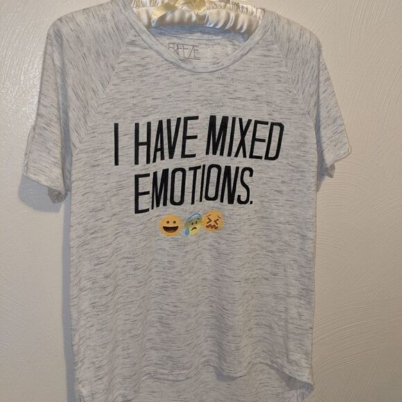 ‎Emoji Shirt - Picture 1 of 4